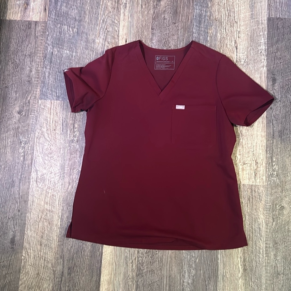 Scrub top